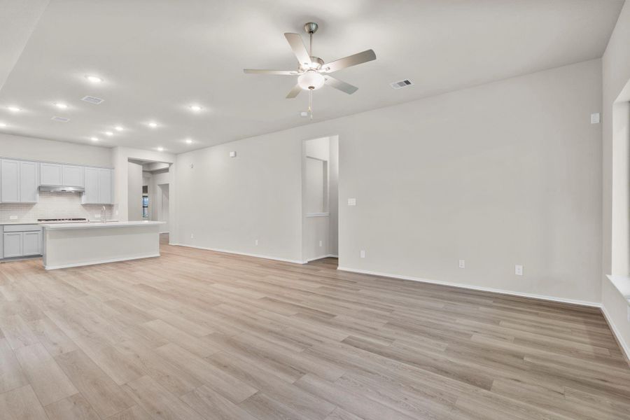 Spacious, unfurnished interior of a new home in The Highlands, Porter (Image 22).