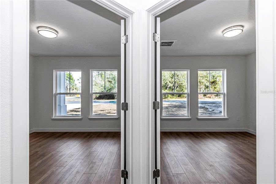Spacious, unfurnished interior of a new home in , Dunnellon (Image 19).