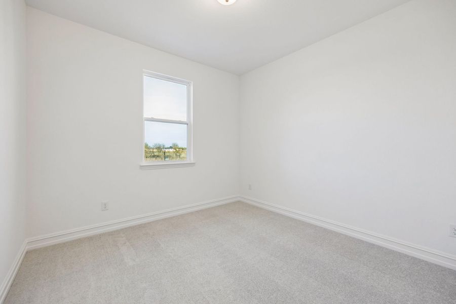 Representative unfurnished interior of a home built from the Oglesby by Pulte Homes in Pinnacle at Legacy Hills, Celina (Image 22).