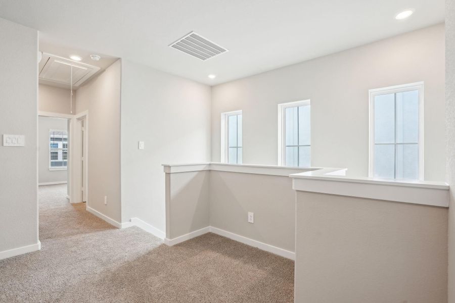 Spacious, unfurnished interior of a new home in Kemah Crossing - City Series, Kemah (Image 40). Spacious, unfurnished interior of a new home in Kemah Crossing - City Series, Kemah (Image 40).