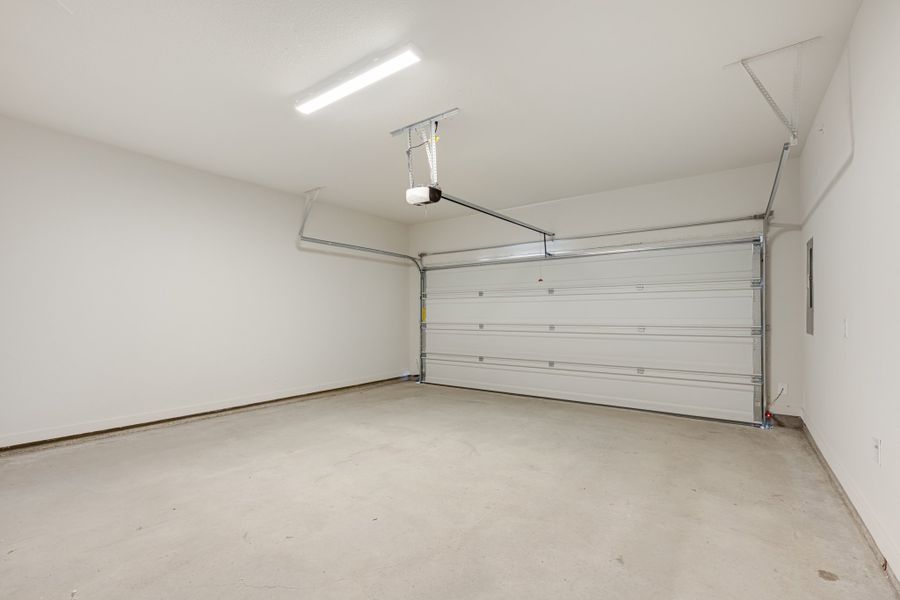 Spacious, unfurnished interior of a new home in Woodbridge Villas, Wylie (Image 37).
