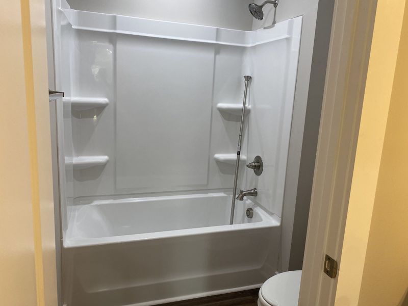 Representative interior finishes for a home built from the Grant by Foundation Home Builders LLC in Old Hickory Crossing, Mocksville (Image 10).