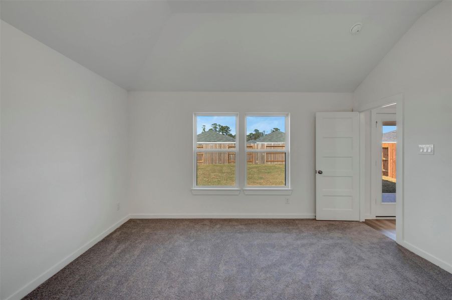 Spacious, unfurnished interior of a new home in Indian Springs, Crosby (Image 18).