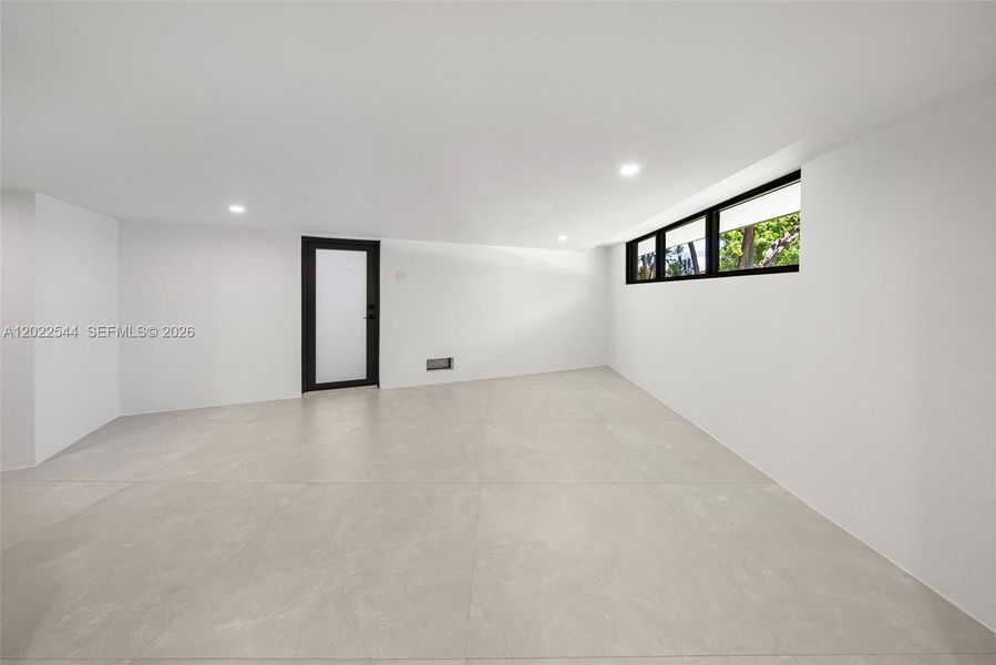 Spacious, unfurnished interior of a new home in , Miami (Image 37). Spacious, unfurnished interior of a new home in , Miami (Image 37).