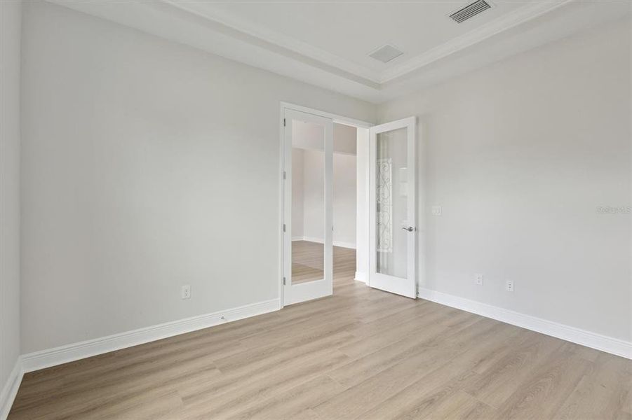 Spacious, unfurnished interior of a new home in Hidden Lakes, Brandon (Image 21).
