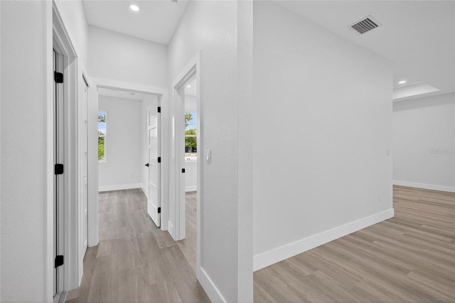 Spacious, unfurnished interior of a new home in , Spring Hill (Image 39).