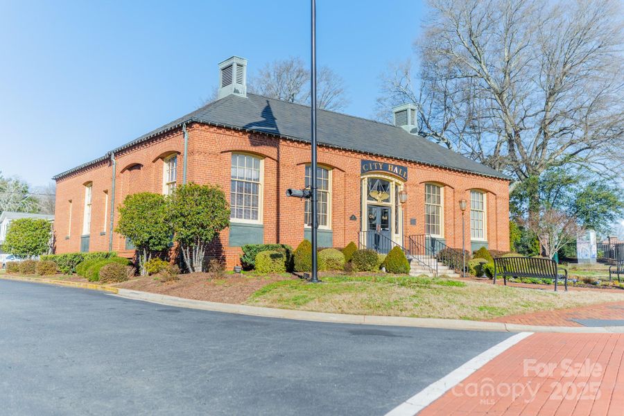 Image 15 of a home in .