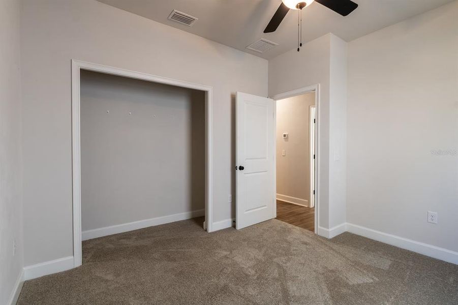 Spacious, unfurnished interior of a new home in , Alachua (Image 17).