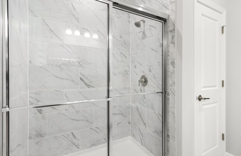 Owner's Bathroom Owner's Bathroom