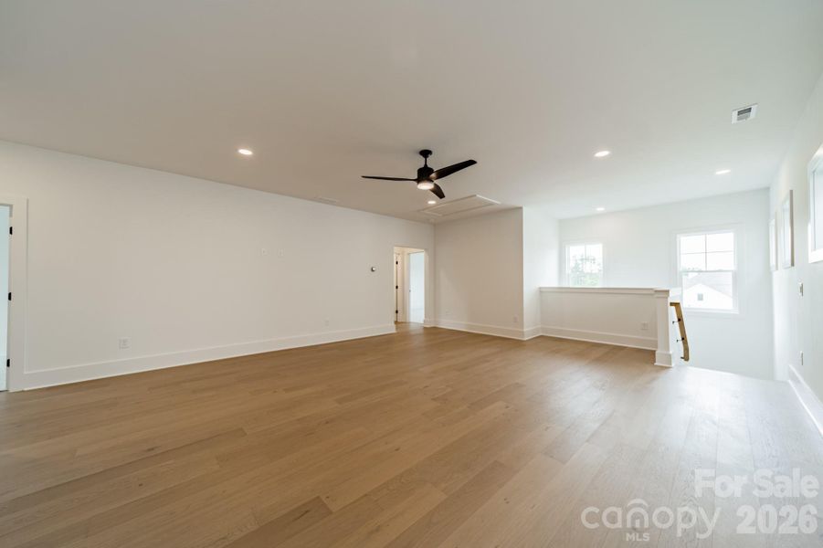 Spacious, unfurnished interior of a new home in , Davidson (Image 21).