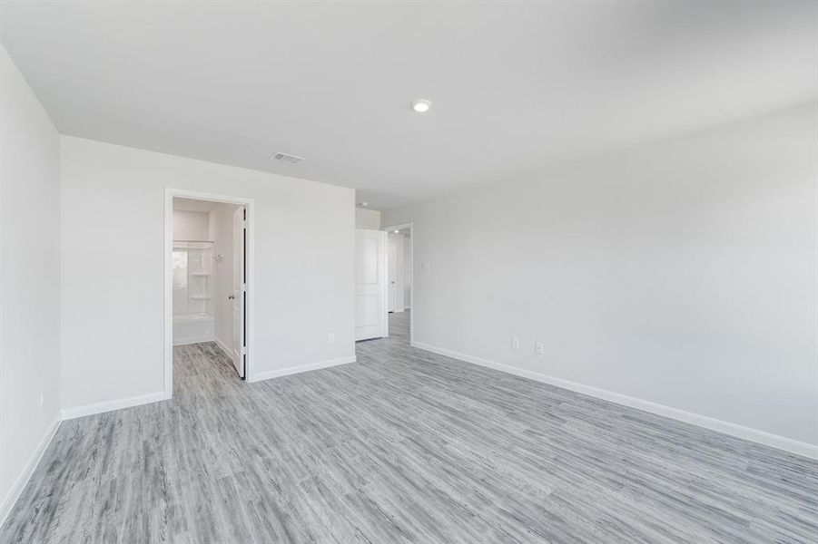 Spacious, unfurnished interior of a new home in Cresson Estates, Cresson (Image 19).
