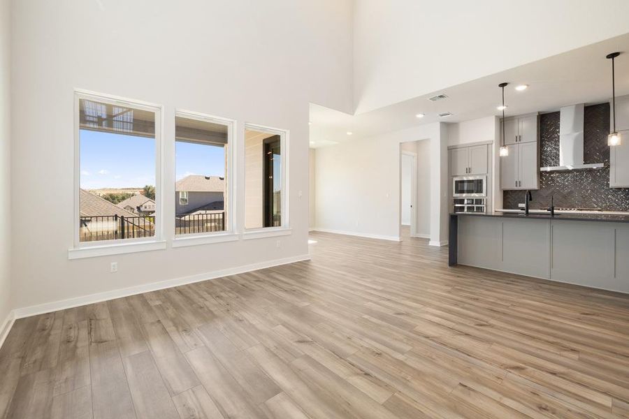 Spacious, unfurnished interior of a new home in Lariat, Liberty Hill (Image 23).