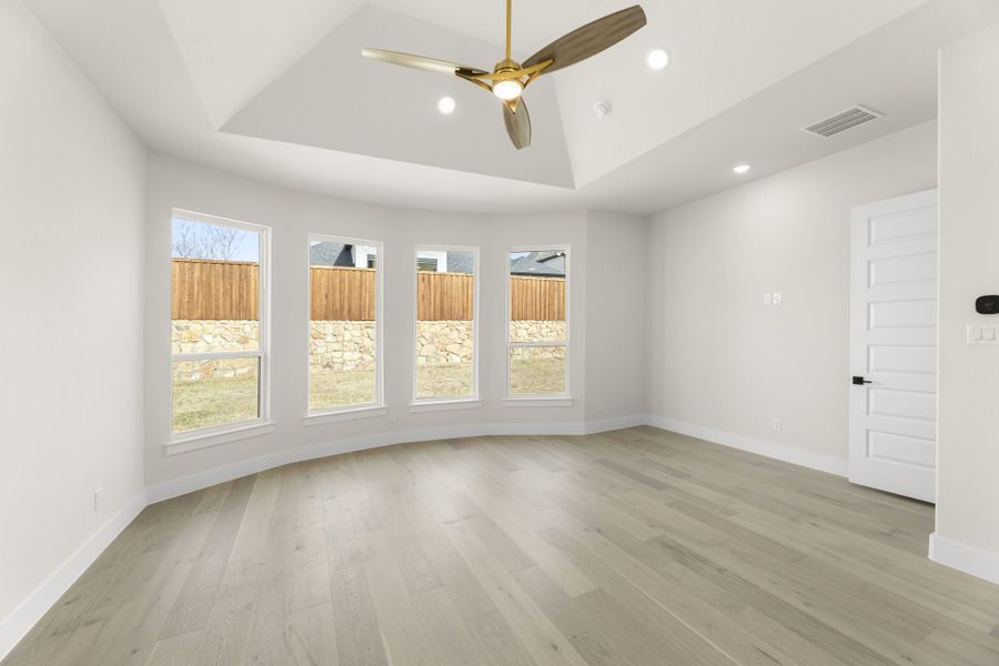 Spacious, unfurnished interior of a new home in StarView, Prosper (Image 56).