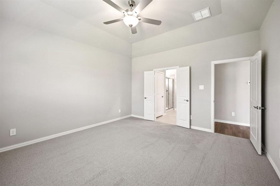 Photo is not of the actual home, but is an inspirational photo of builder’s model home and may depict options, furnishings, and/or decorator features that are not included.