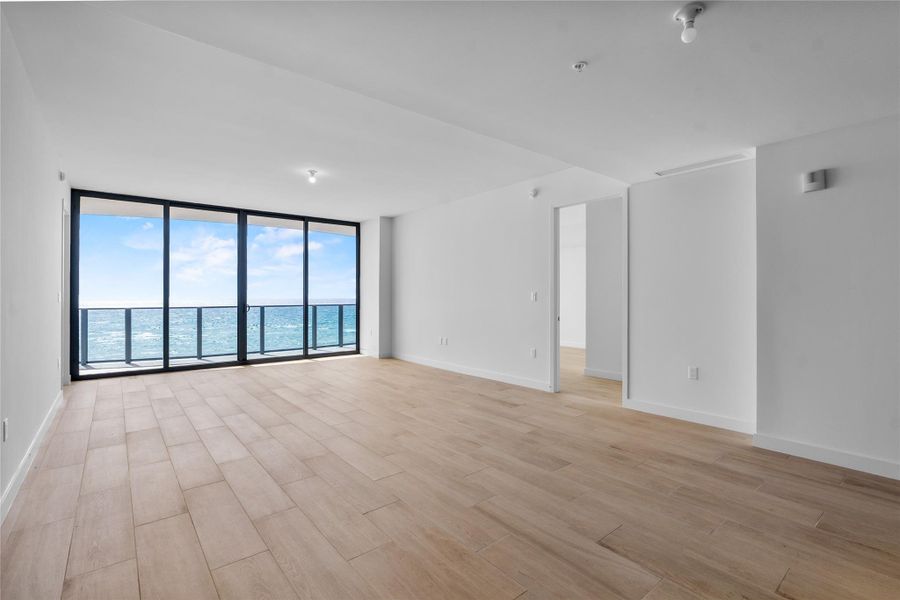 Spacious, unfurnished interior of a new home in Casamar, Pompano Beach (Image 17). Spacious, unfurnished interior of a new home in Casamar, Pompano Beach (Image 17).