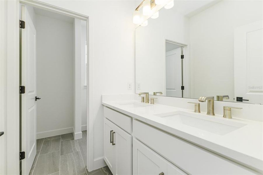 Furnished interior view inside a new home in Vivir, Valrico (Image 13).