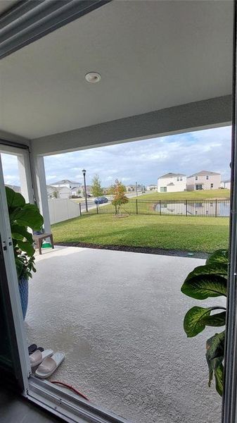 Exterior details and patio area of a home in , Kissimmee (Image 3).