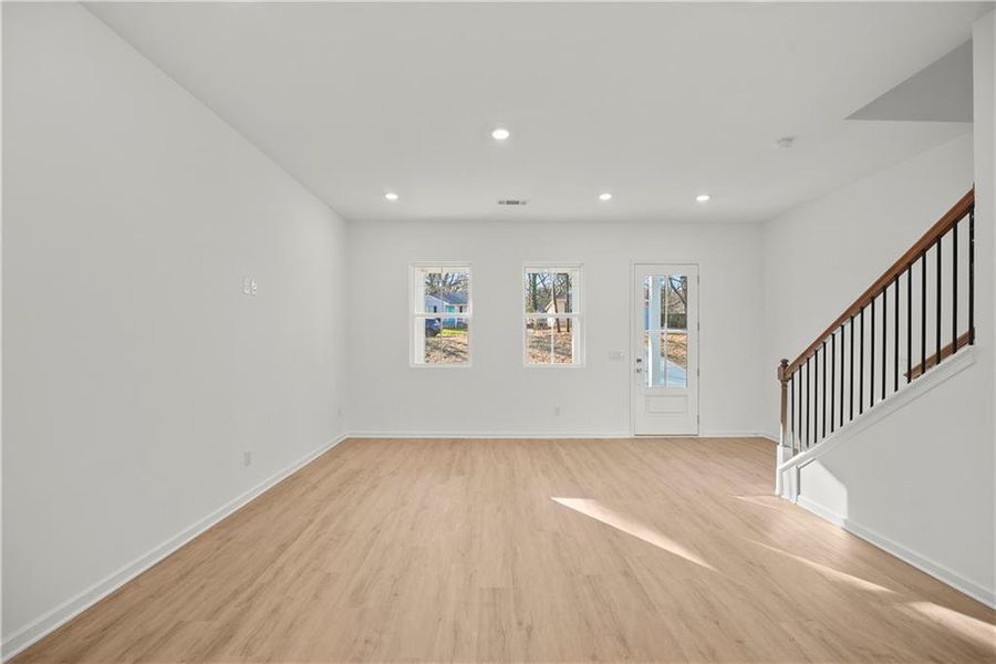 Spacious, unfurnished interior of a new home in , Atlanta (Image 23). Spacious, unfurnished interior of a new home in , Atlanta (Image 23).