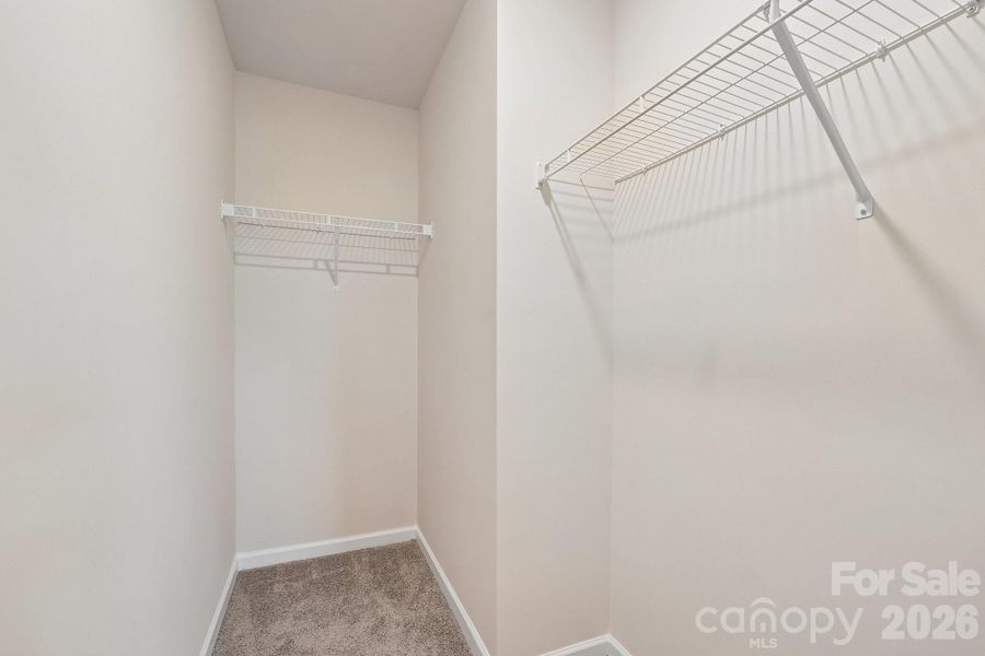 Spacious, unfurnished interior of a new home in Calvin Creek, Troutman (Image 20).