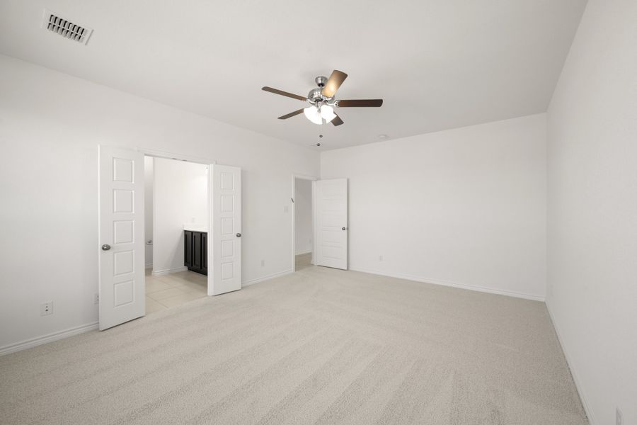 Spacious, unfurnished interior of a new home in Baker Farms, Cleburne (Image 24). Spacious, unfurnished interior of a new home in Baker Farms, Cleburne (Image 24).