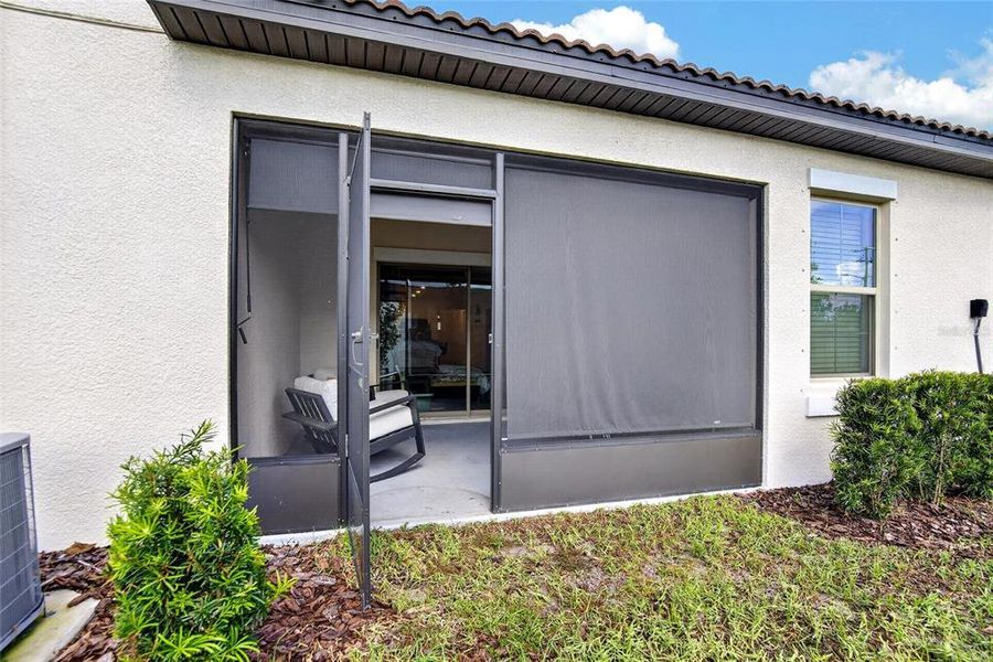 Exterior details and patio area of a home in Southshore Bay Active Adult, Wimauma (Image 36).