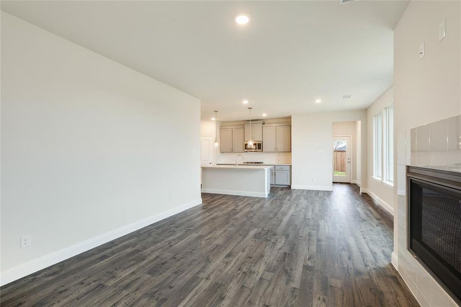 Spacious, unfurnished interior of a new home in , Royse City (Image 23).
