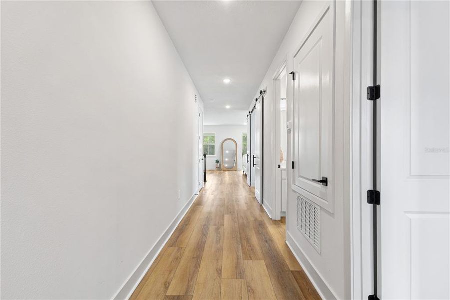 Spacious, unfurnished interior of a new home in Summerlake Reserve, Winter Garden (Image 47). Spacious, unfurnished interior of a new home in Summerlake Reserve, Winter Garden (Image 47).