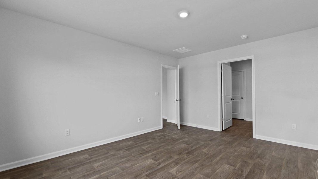 Spacious, unfurnished interior of a new home in Center Pointe, Santee (Image 16).