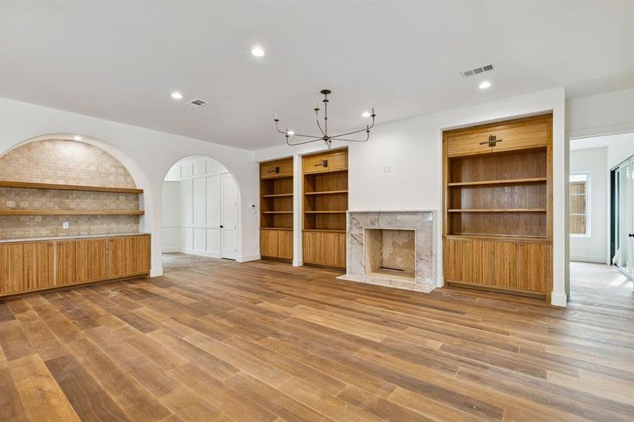 Spacious, unfurnished interior of a new home in , Dallas (Image 13). Spacious, unfurnished interior of a new home in , Dallas (Image 13).