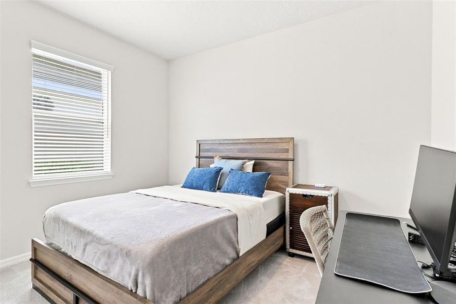 Furnished interior view inside a new home in Star Farms at Lakewood Ranch, Bradenton (Image 9).