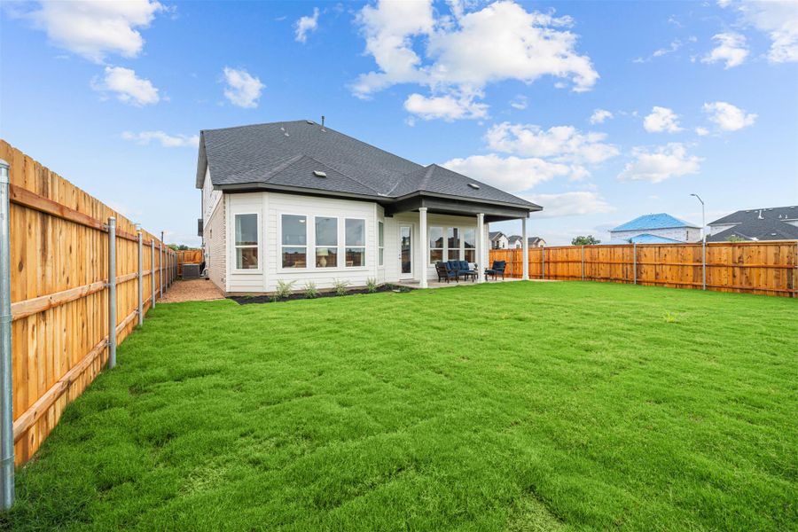 Exterior details and patio area of a home in Barksdale, Leander (Image 23).