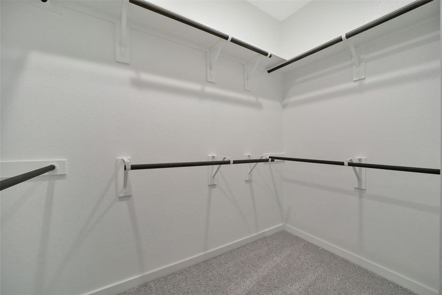 Spacious, unfurnished interior of a new home in Sunterra, Katy (Image 127). Spacious, unfurnished interior of a new home in Sunterra, Katy (Image 127).