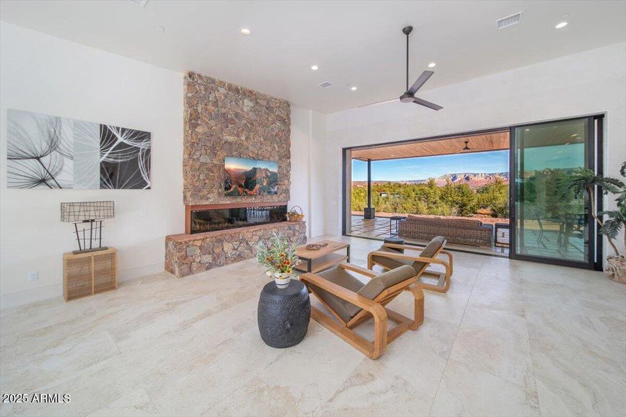 06-10 Amber Cliffs Way-10 Amber Cliffs W