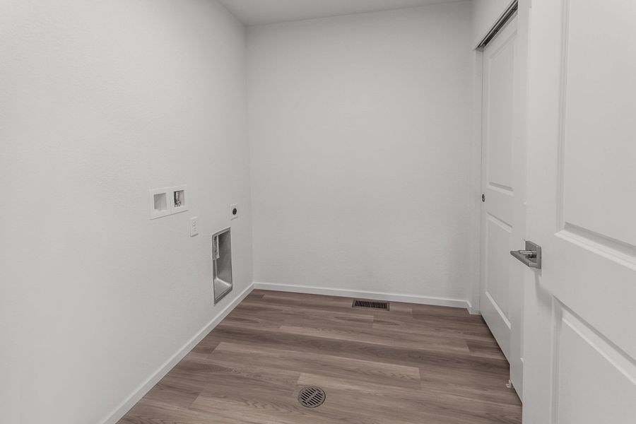 Spacious, unfurnished interior of a new home in Trailside, Timnath (Image 32). Spacious, unfurnished interior of a new home in Trailside, Timnath (Image 32).