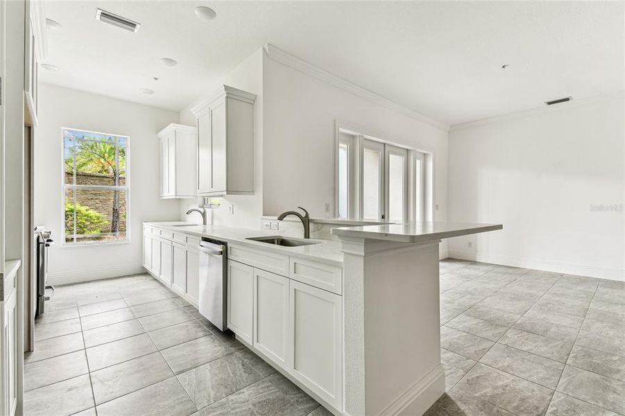 Furnished interior view inside a new home in , Lakewood Ranch (Image 15).