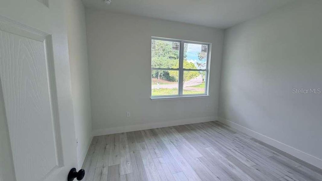 Spacious, unfurnished interior of a new home in , North Port (Image 8).