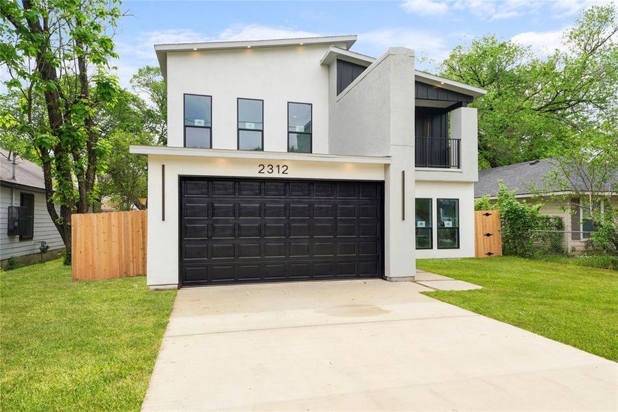 Front exterior of a new home in , Dallas, TX, highlighting curb appeal (Image 2). Front exterior of a new home in , Dallas, TX, highlighting curb appeal (Image 2).