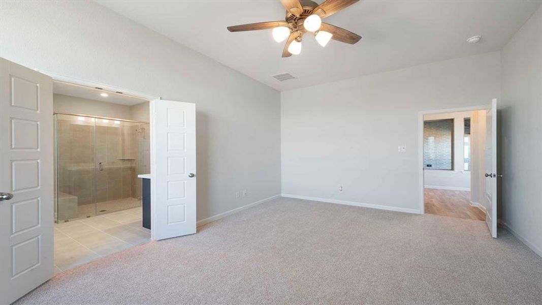 Spacious, unfurnished interior of a new home in Avondale, Fate (Image 16).
