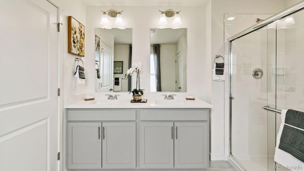 Furnished interior view inside a new home in Vista Meadows, Fort Lupton (Image 12).