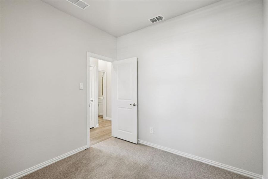 Photo is not of the actual home, but is an inspirational photo of builder’s model home and may depict options, furnishings, and/or decorator features that are not included. Photo is not of the actual home, but is an inspirational photo of builder’s model home and may depict options, furnishings, and/or decorator features that are not included.