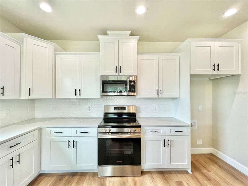 Furnished interior view inside a new home in , Gainesville (Image 18).