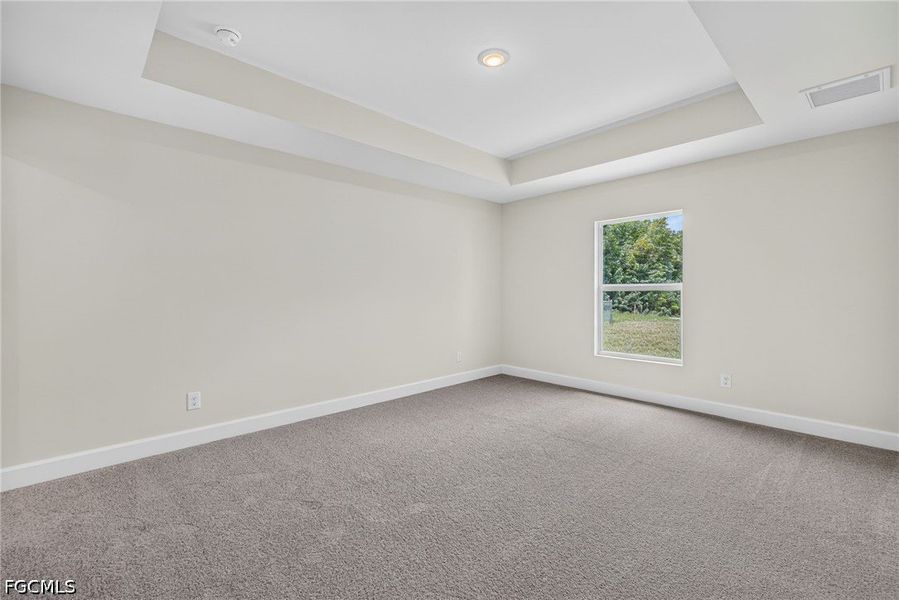 Spacious, unfurnished interior of a new home in Cape Coral, Cape Coral (Image 20). Spacious, unfurnished interior of a new home in Cape Coral, Cape Coral (Image 20).