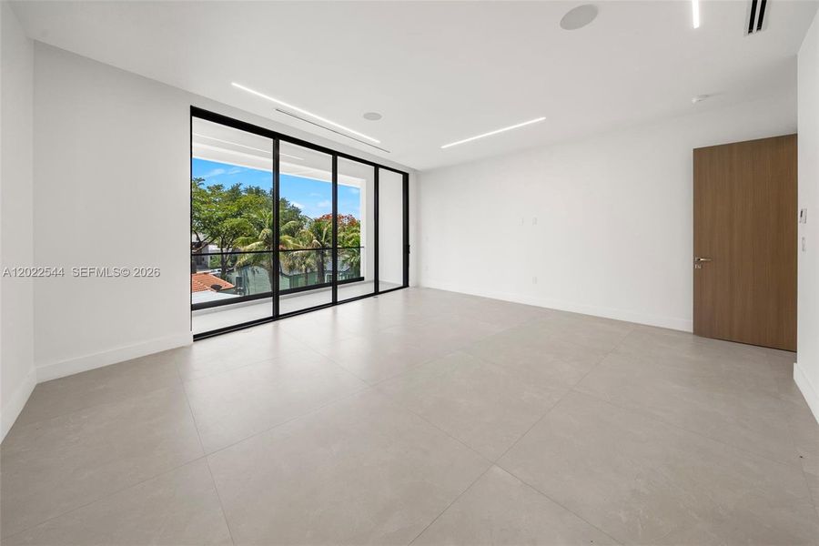 Spacious, unfurnished interior of a new home in , Miami (Image 40). Spacious, unfurnished interior of a new home in , Miami (Image 40).