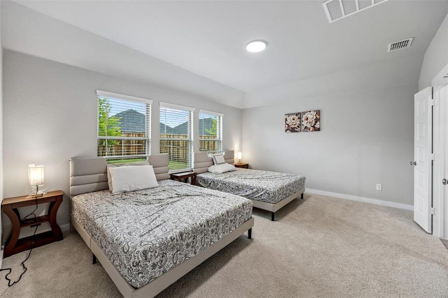 Furnished interior view inside a new home in LakePointe, Lavon (Image 25).