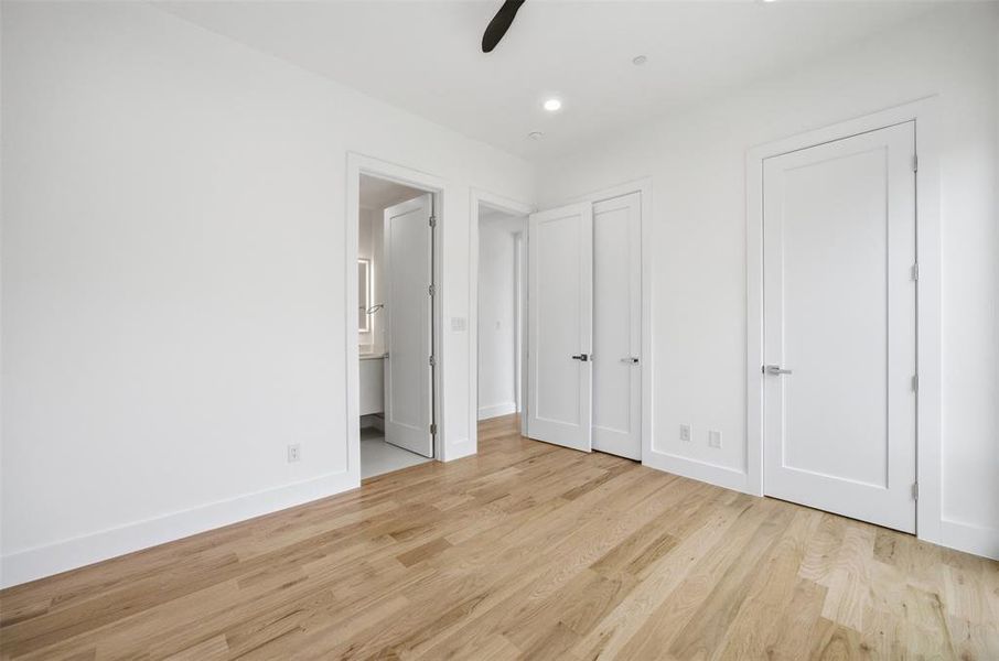 Spacious, unfurnished interior of a new home in , Dallas (Image 29).