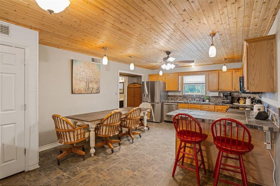 Furnished interior view inside a new home in , Gun Barrel City (Image 5).