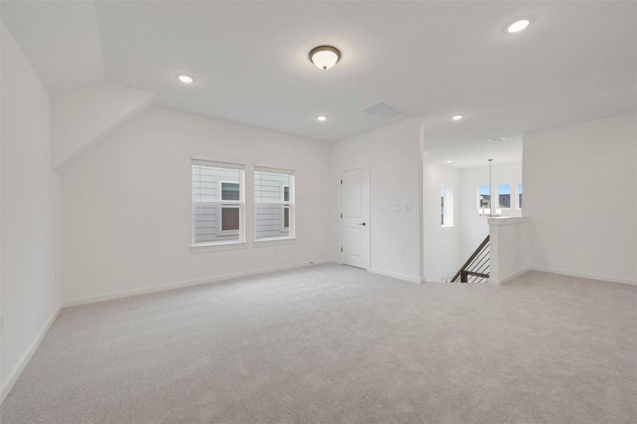 Spacious, unfurnished interior of a new home in Estancia West, Manchaca (Image 29).