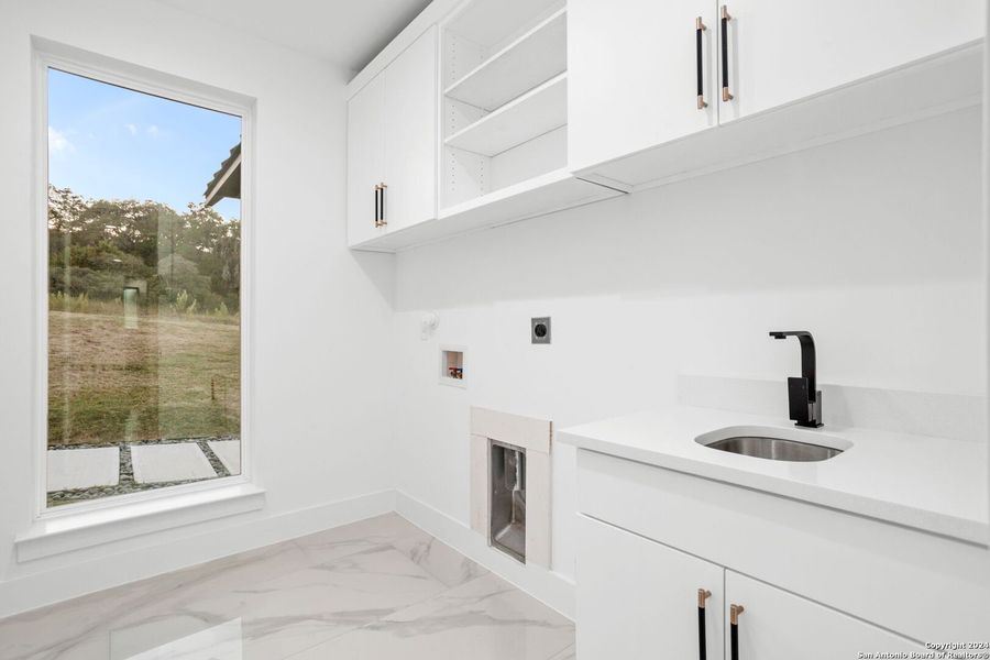Furnished interior view inside a new home in , Spring Branch (Image 11).