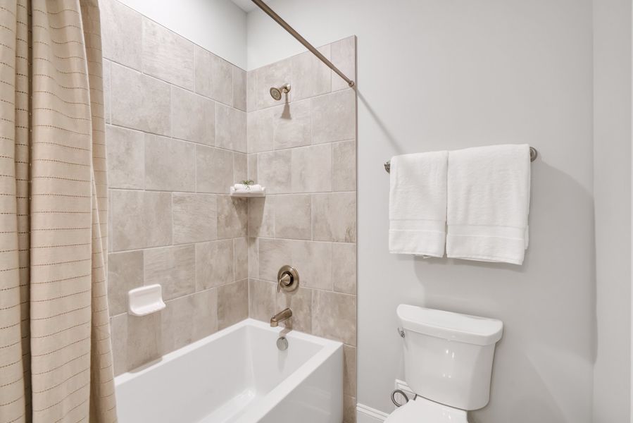 Representative furnished interior of a home built from the Pierre's Bay by Kent Homes in Oyster Harbour, Supply (Image 117).