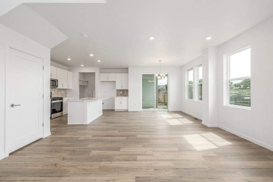 Spacious, unfurnished interior of a new home in Arras Park, Thornton (Image 27).
